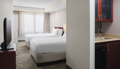 Suite, 2 Double Beds (Mobility/Hearing Access, Roll-In Shwr)