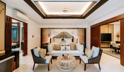 Royal Villa, 3 Bedrooms, Courtyard Area (Independent Building across the street)