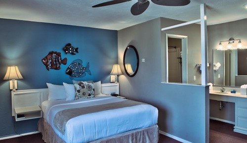 One King Bed, 2nd Floor