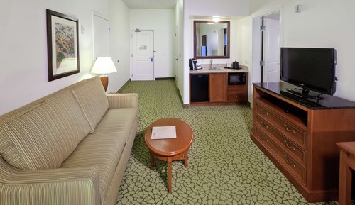 Deluxe Suite