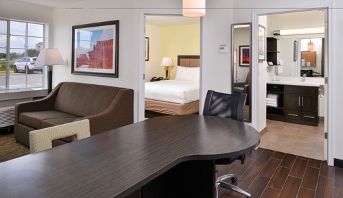 Studio Suite, 1 Queen Bed, Accessible (Communications, Mobility, Access Tub)