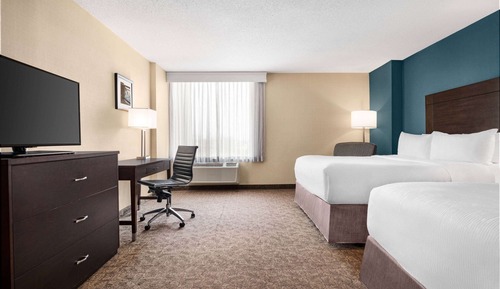 Deluxe Room, 2 Queen Beds, Non Smoking, City View