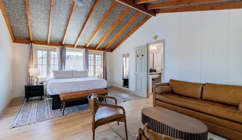 Solstice King Suite