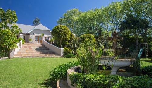 Cottage, Garden Area