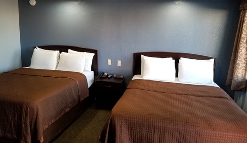 Room, 2 Queen Beds, Smoking