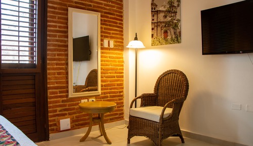 Superior Room with Queen Bed Private Balcony and view to Plaza
