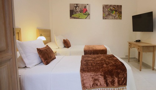 Standard Twin Room