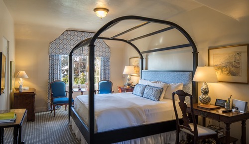 Premium Room, 1 King Bed, Partial Ocean View
