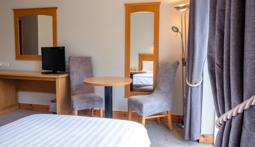 Double or Twin Room, Balcony, River View (in Lodge)