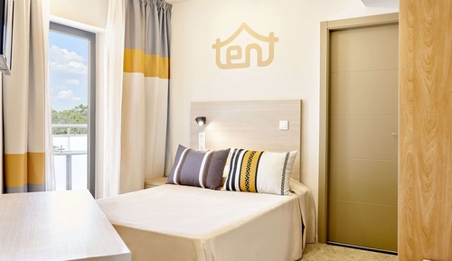 Standard Single Room, Balcony (Bed & Unlimited Brunch)