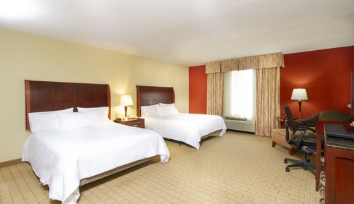 Room, 2 Queen Beds, Accessible, Bathtub (Mobility)