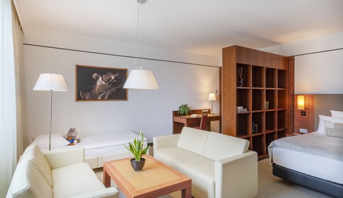 Family Junior Suite (The Level, Executive Lounge Access)