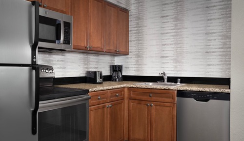 Suite, 2 Bedrooms, Fireplace (Hearing Accessible)