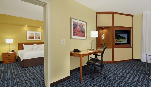 Suite, 1 King Bed with Sofa bed, Non Smoking, Jetted Tub