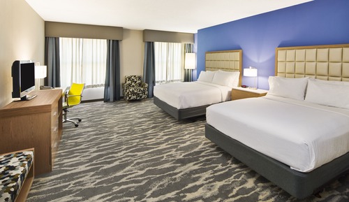 Standard Room, 2 Double Beds, Hearing Accessible (Accessible Tub)