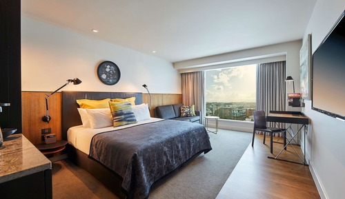 Grand Deluxe Harbour View King Room