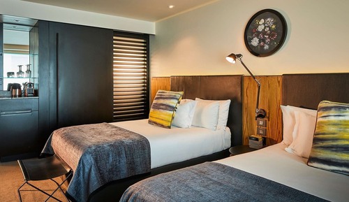 Grand Deluxe Twin Room