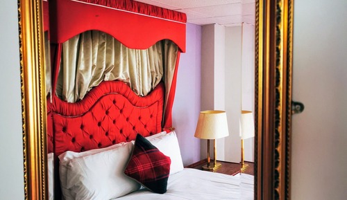 Executive Suite with Ensuite