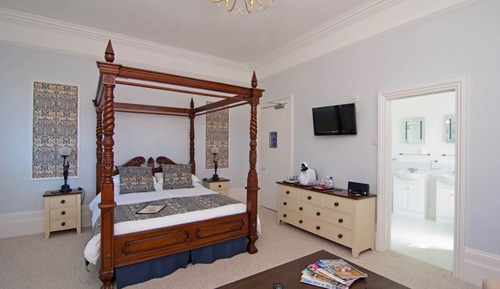 Four Poster Room
