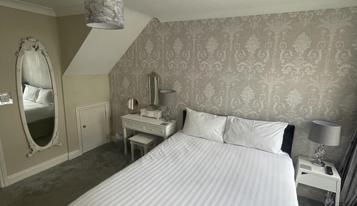 House, Ensuite, City View (maisonette)