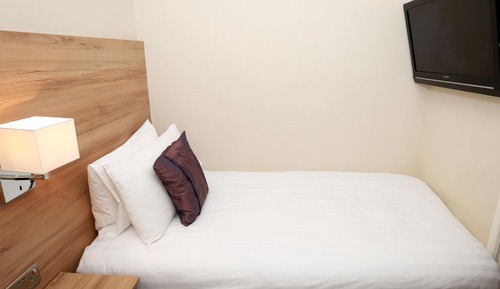 Basic Single Room, Ensuite