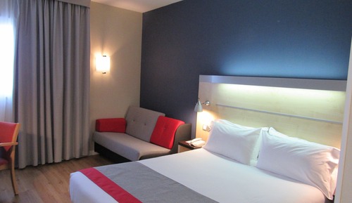 Standard Room, 1 Queen Bed, Non Smoking