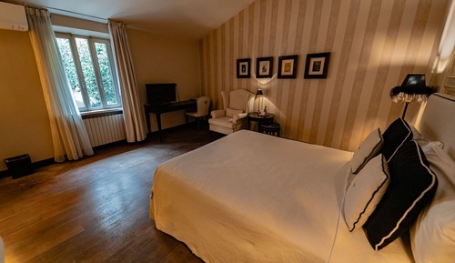Junior Room