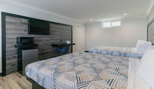Standard Room, Multiple Beds, Accessible, Non Smoking