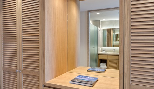 Junior Room, Sea View