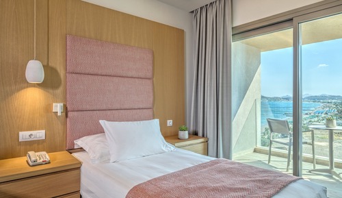 Triple Room Side Sea View