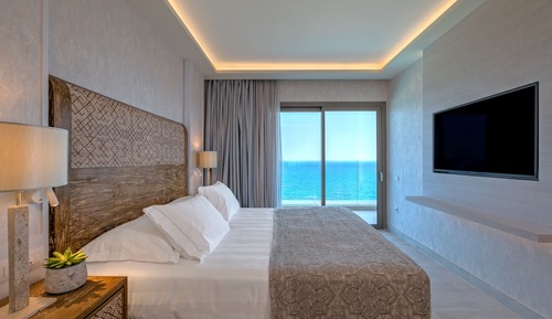 Executive Suite, Sea View