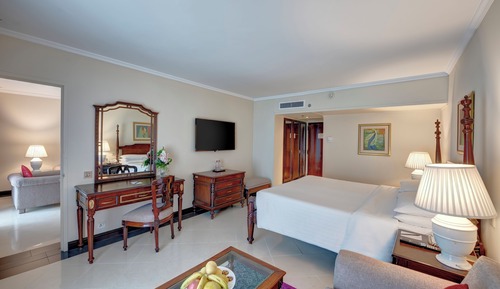 Executive Suite, 1 King Bed, 2 Bathrooms