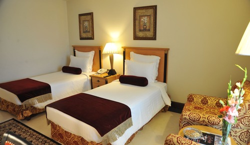 Standard Twin Room, Private Bathroom