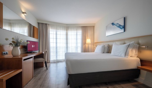 Superior Room (2 Pax)