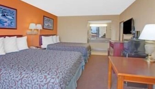 Room, 2 Queen Beds, Smoking
