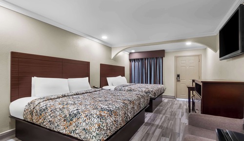 Room, Non Smoking (2 King Beds)