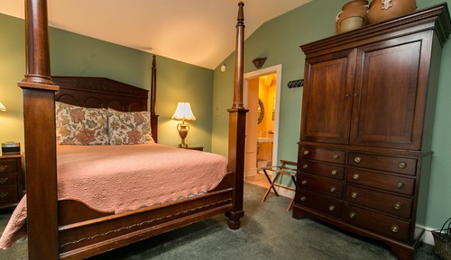 Suite, Non Smoking, Private Bathroom (Cottage or Suite)