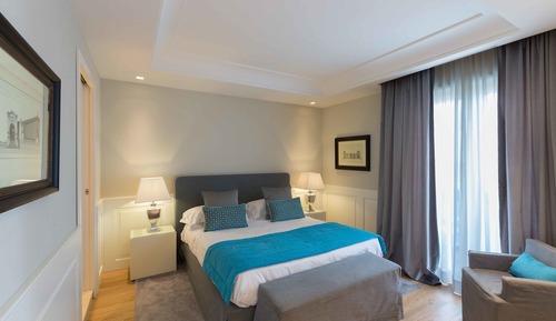 Suite, Sea View