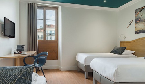 Triple room