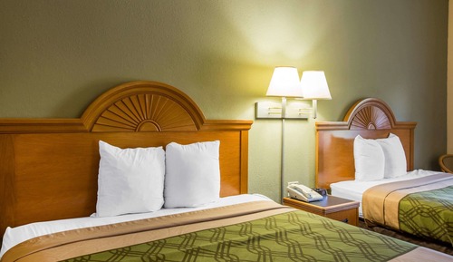 Standard Room, 2 Queen Beds, Smoking