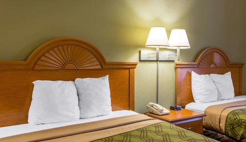 Suite, 2 Queen Beds, Smoking