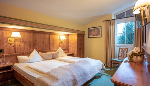 Suite, Balcony