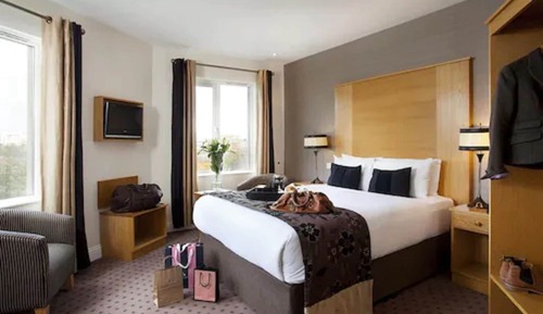 Signature Double Room, 1 King Bed, City View