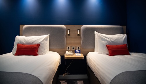 Standard Room, 2 Twin Beds, Accessible (with Free Hot Breakfast)