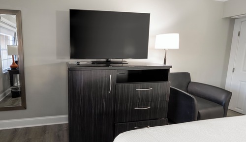 Standard Room, 1 King Bed, Non Smoking, Refrigerator & Microwave