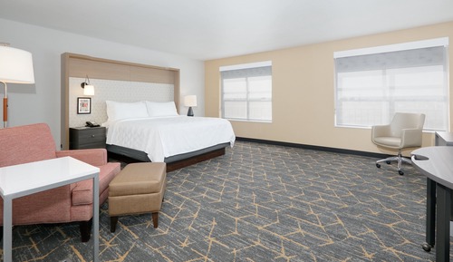 Standard Room, 1 King Bed