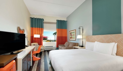Room, 1 King Bed, Accessible, Bathtub