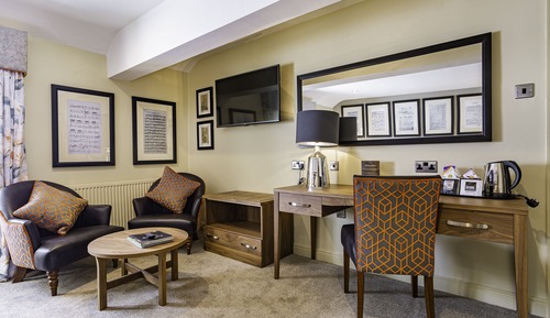 Deluxe Twin Room