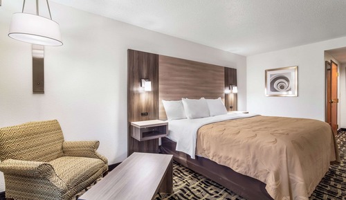 Standard Room, 1 King Bed, Non Smoking