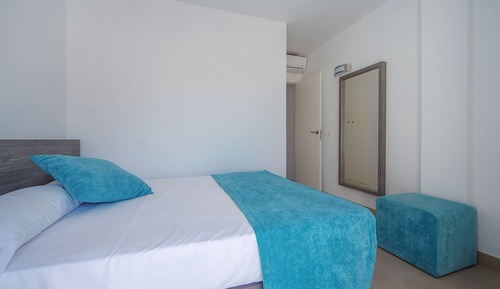 Apartment, 2 Bedrooms, Partial Sea View